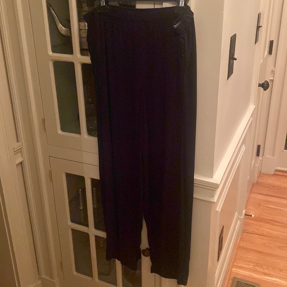 Black Eileen Fisher pants